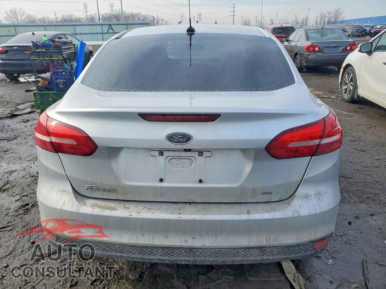 FORD FOCUS 2017 - 1FADP3F26HL283477