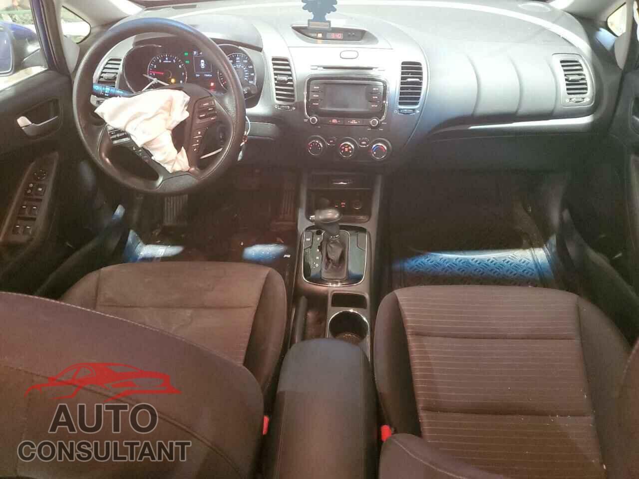 KIA FORTE 2017 - 3KPFL4A77HE088603