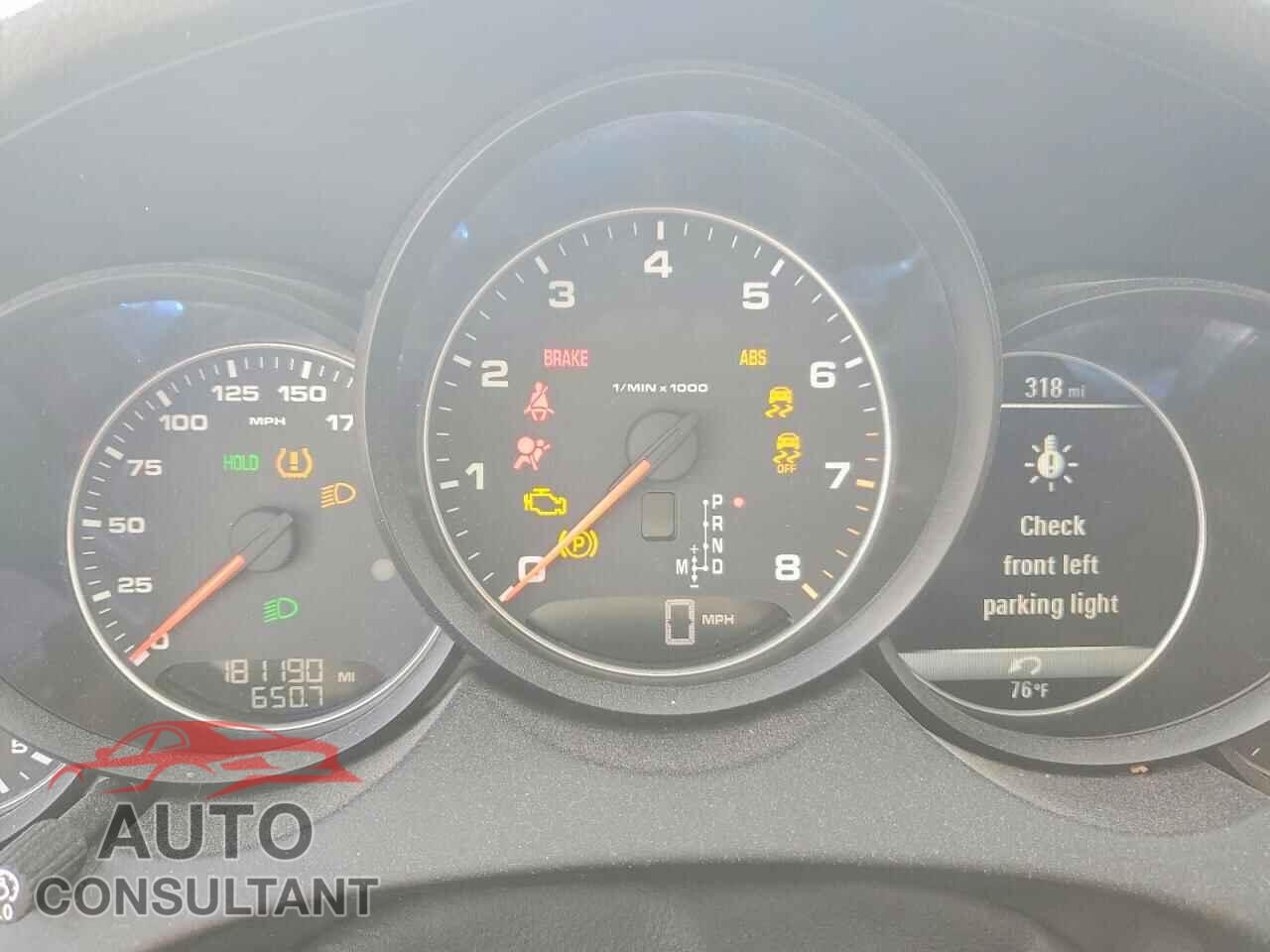 PORSCHE CAYENNE 2017 - WP1AA2A27HKA85978