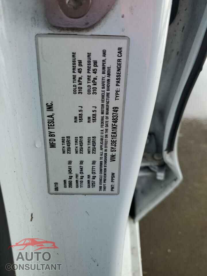 TESLA MODEL 3 2019 - 5YJ3E1EA1KF483749