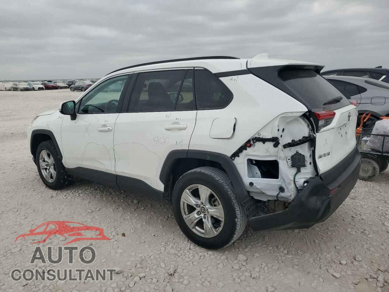 TOYOTA RAV4 2021 - 2T3W1RFV6MC166301