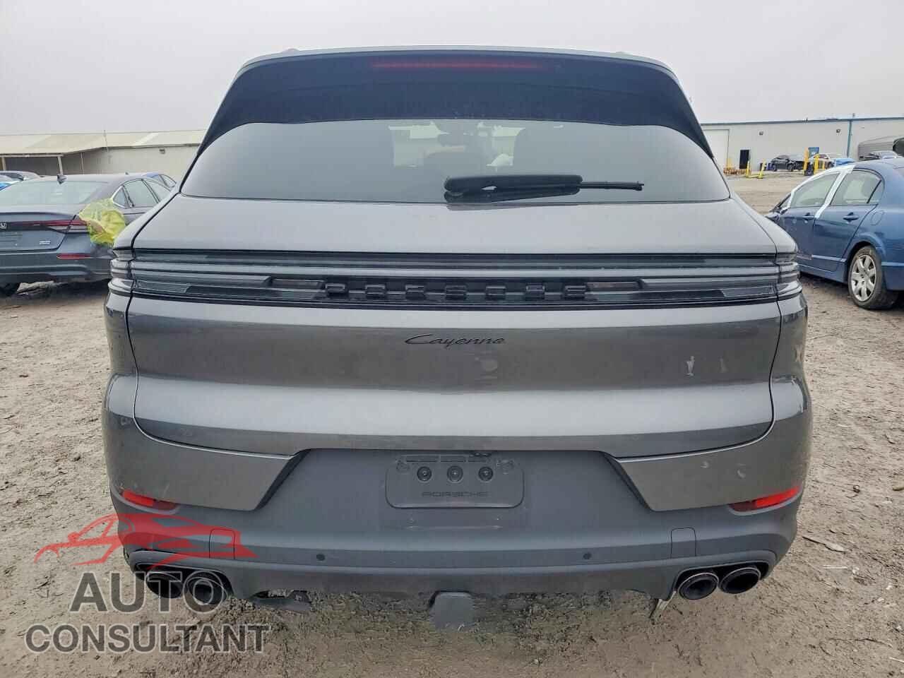 PORSCHE CAYENNE 2024 - WP1AA2AY5RDA13896