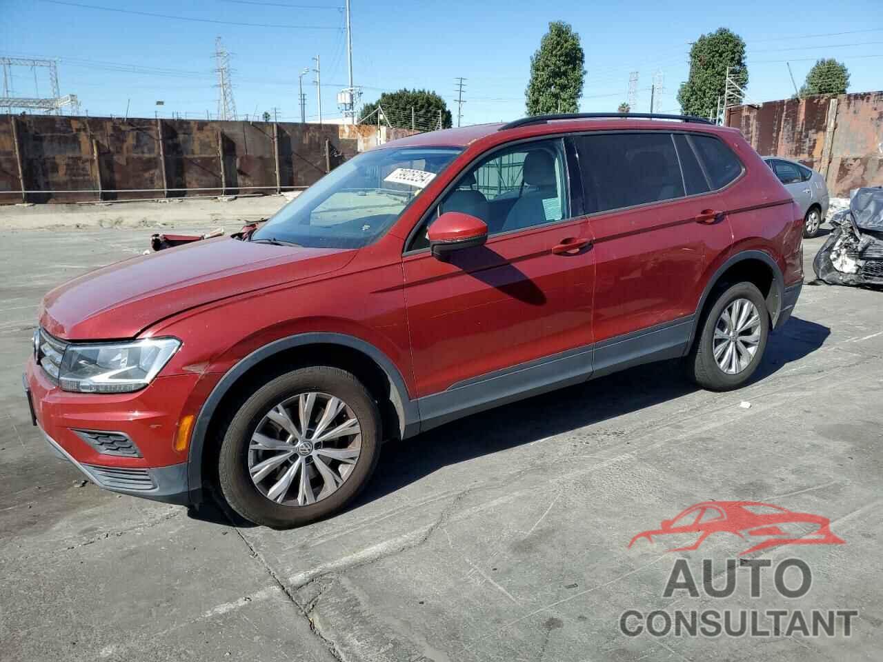 VOLKSWAGEN TIGUAN 2018 - 3VV1B7AX7JM160069