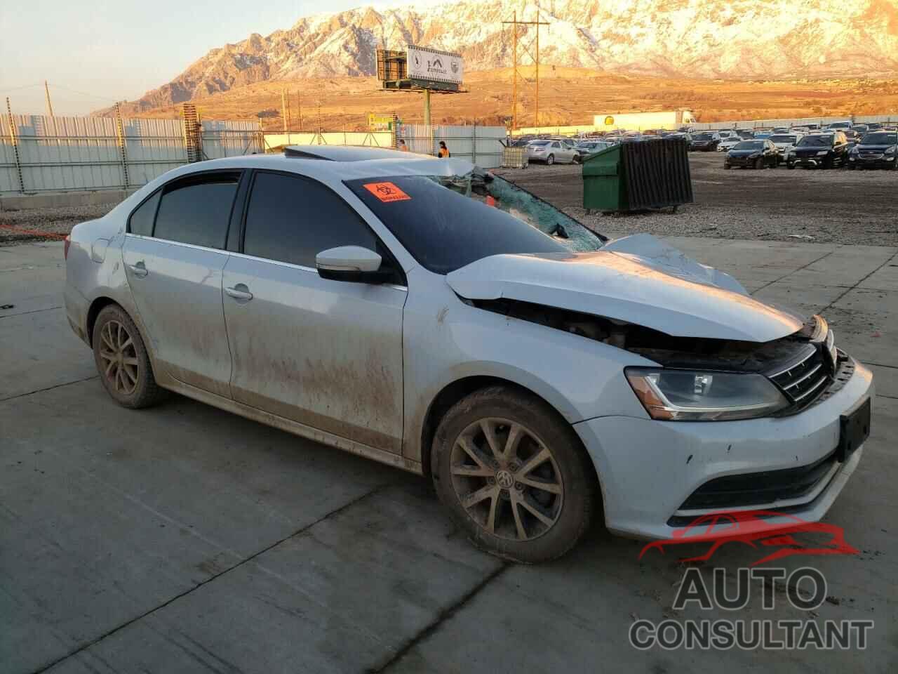 VOLKSWAGEN JETTA 2018 - 3VWDB7AJXJM241488