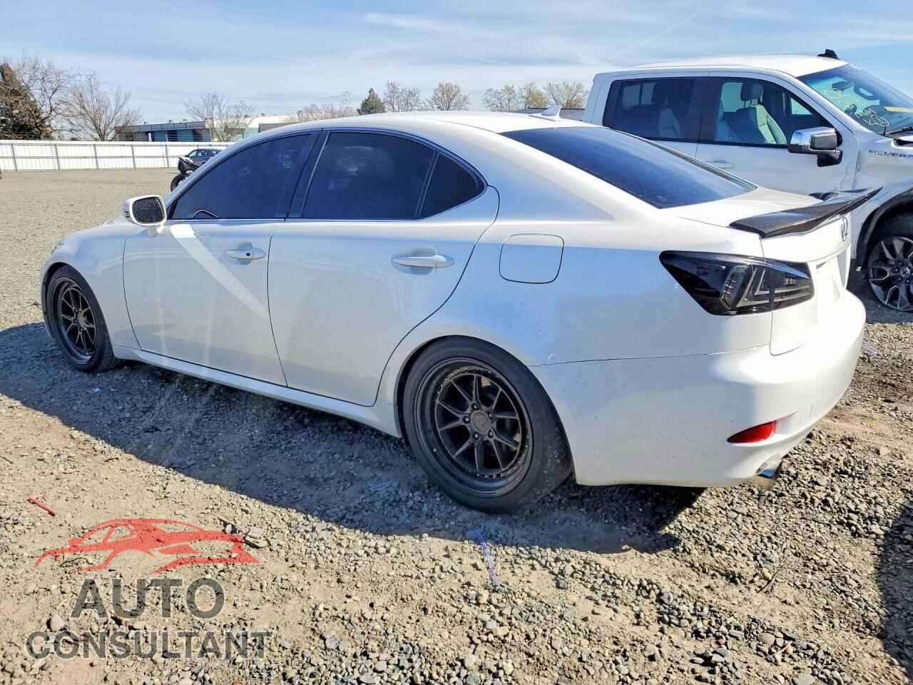LEXUS IS 2011 - JTHBF5C26B5138650