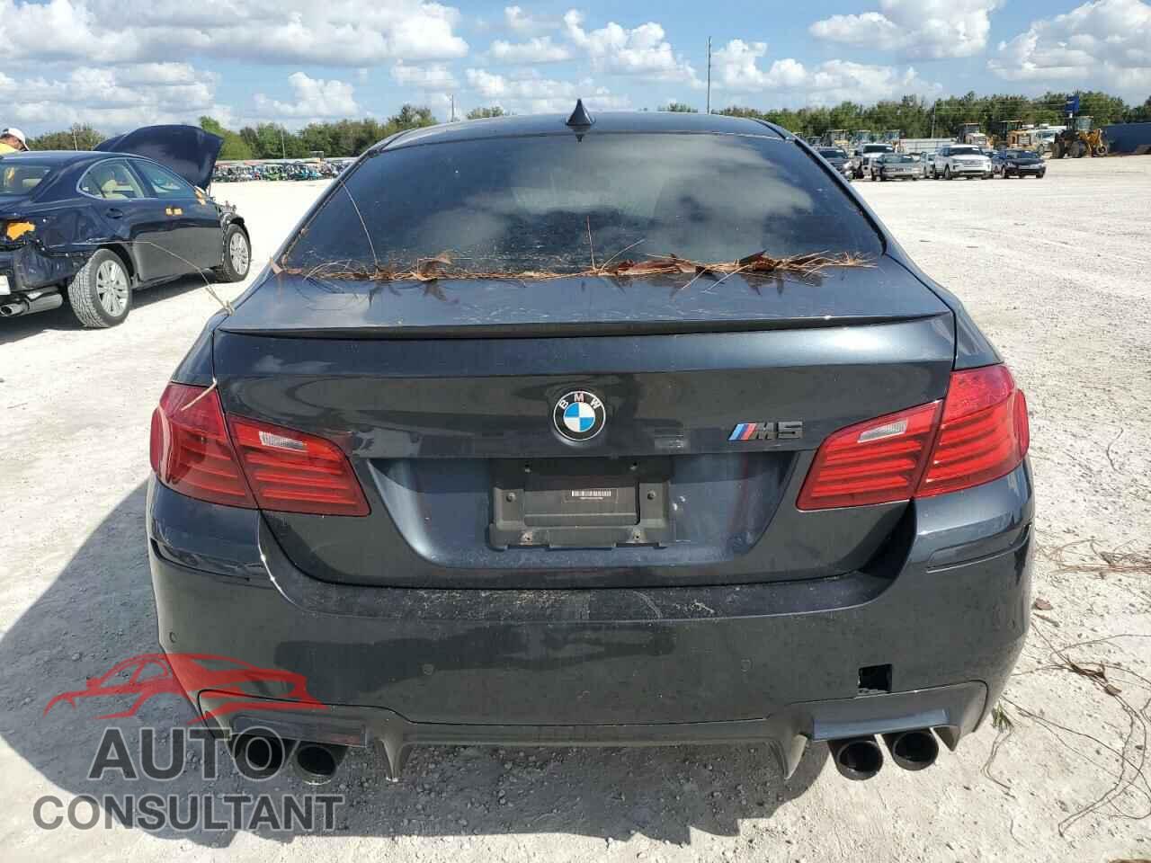 BMW M5 2014 - WBSFV9C54ED097865