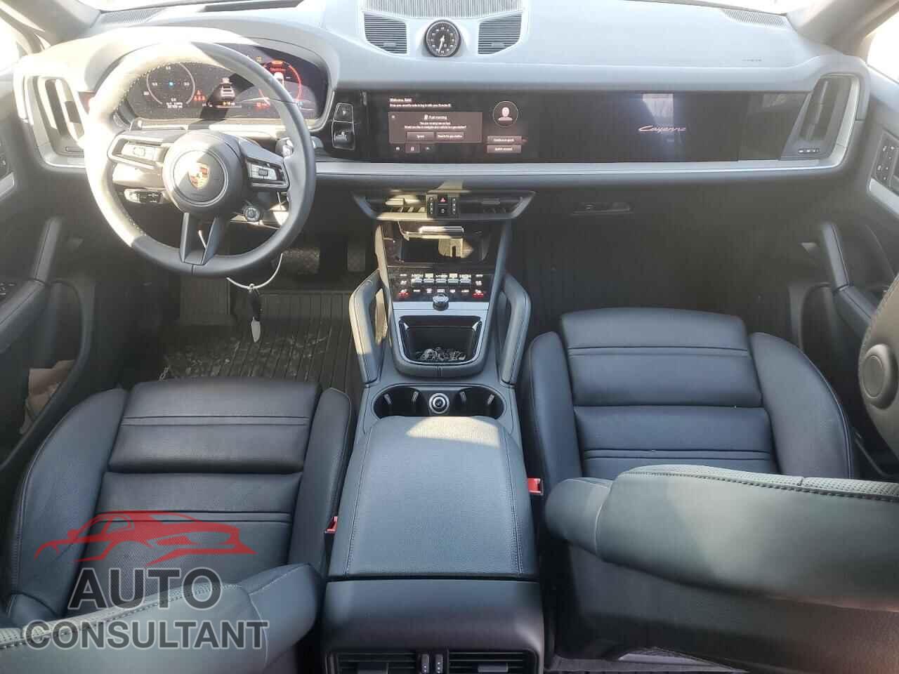 PORSCHE CAYENNE 2024 - WP1BA2AY9RDA52625