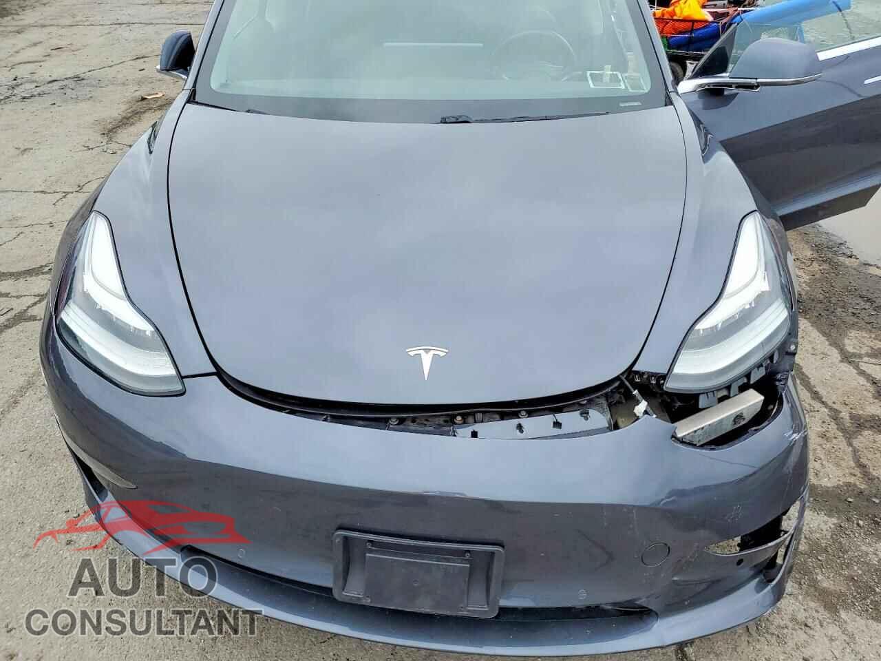 TESLA MODEL 3 2018 - 5YJ3E1EA5JF101995