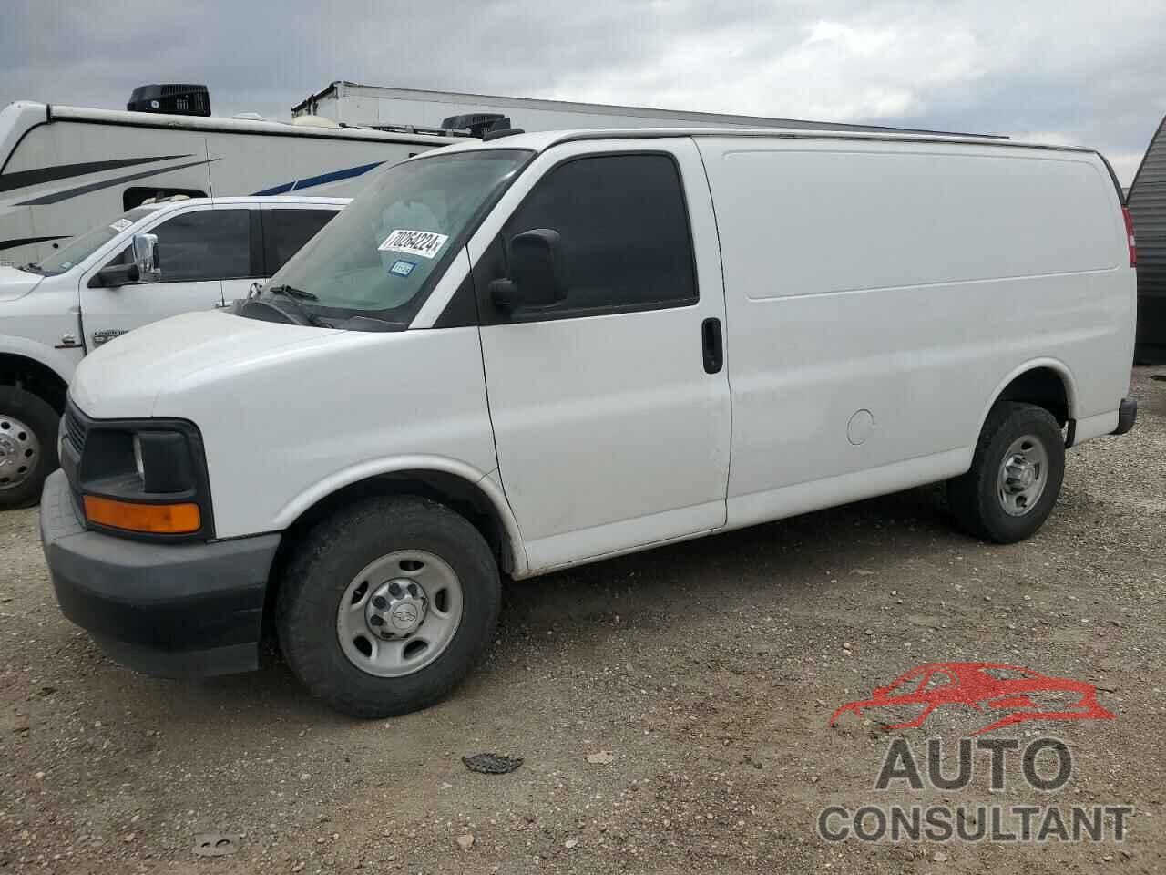 CHEVROLET EXPRESS 2017 - 1GCWGAFF6H1114162