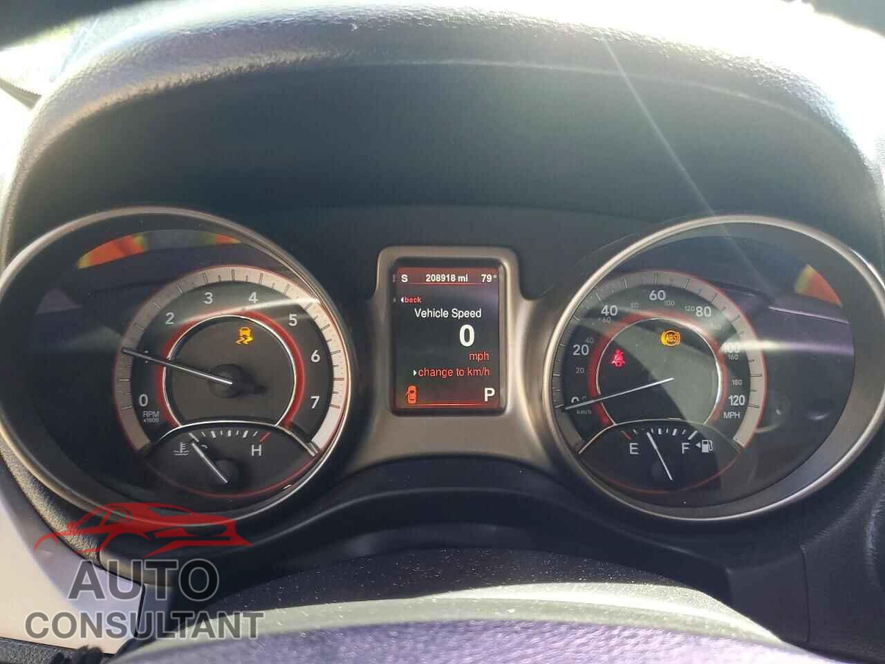 DODGE JOURNEY 2015 - 3C4PDCGG4FT577536