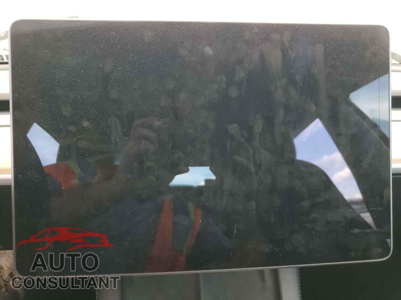 TESLA MODEL 3 2021 - 5YJ3E1EB6MF046308