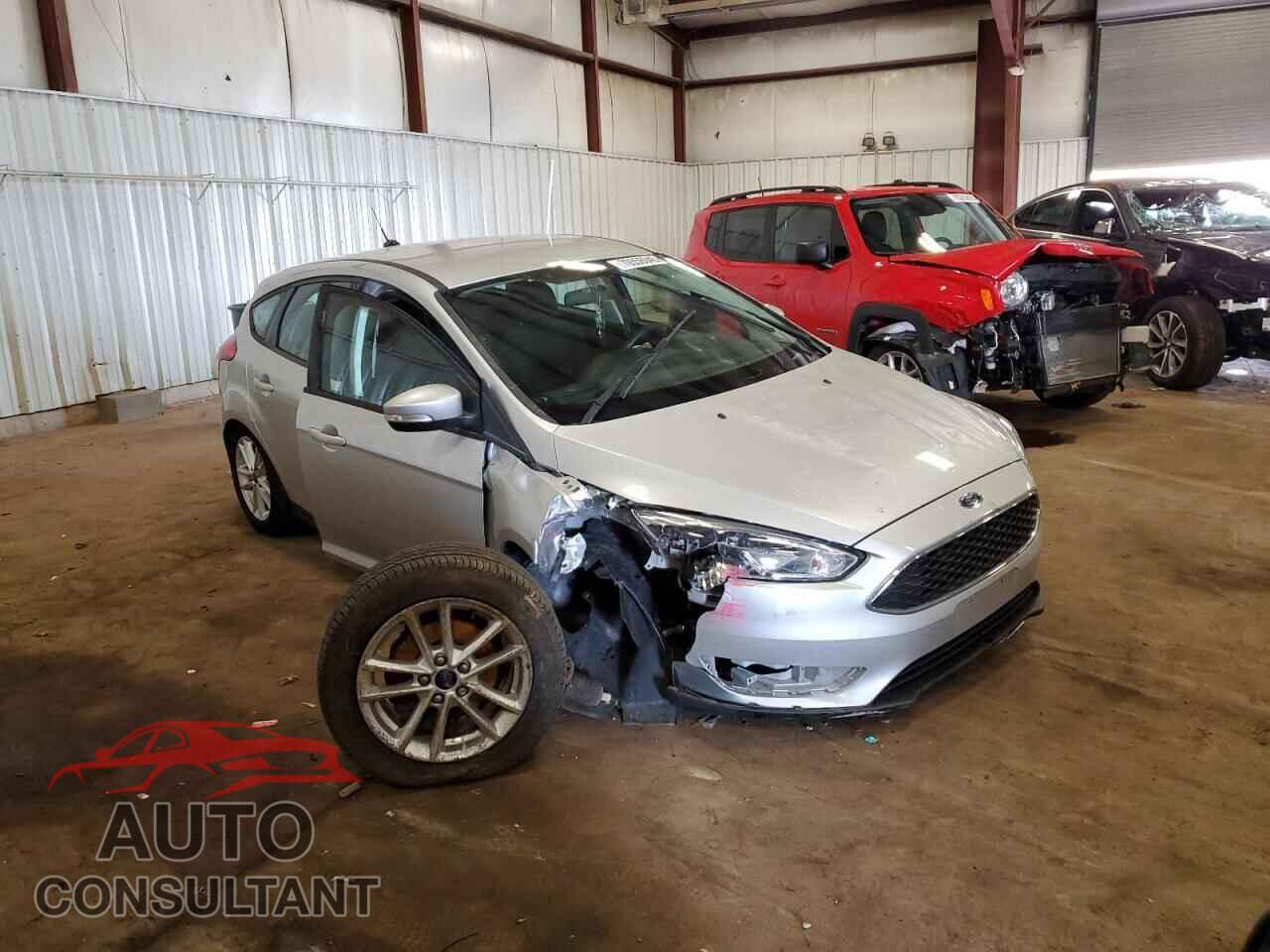 FORD FOCUS 2015 - 1FADP3K20FL276012