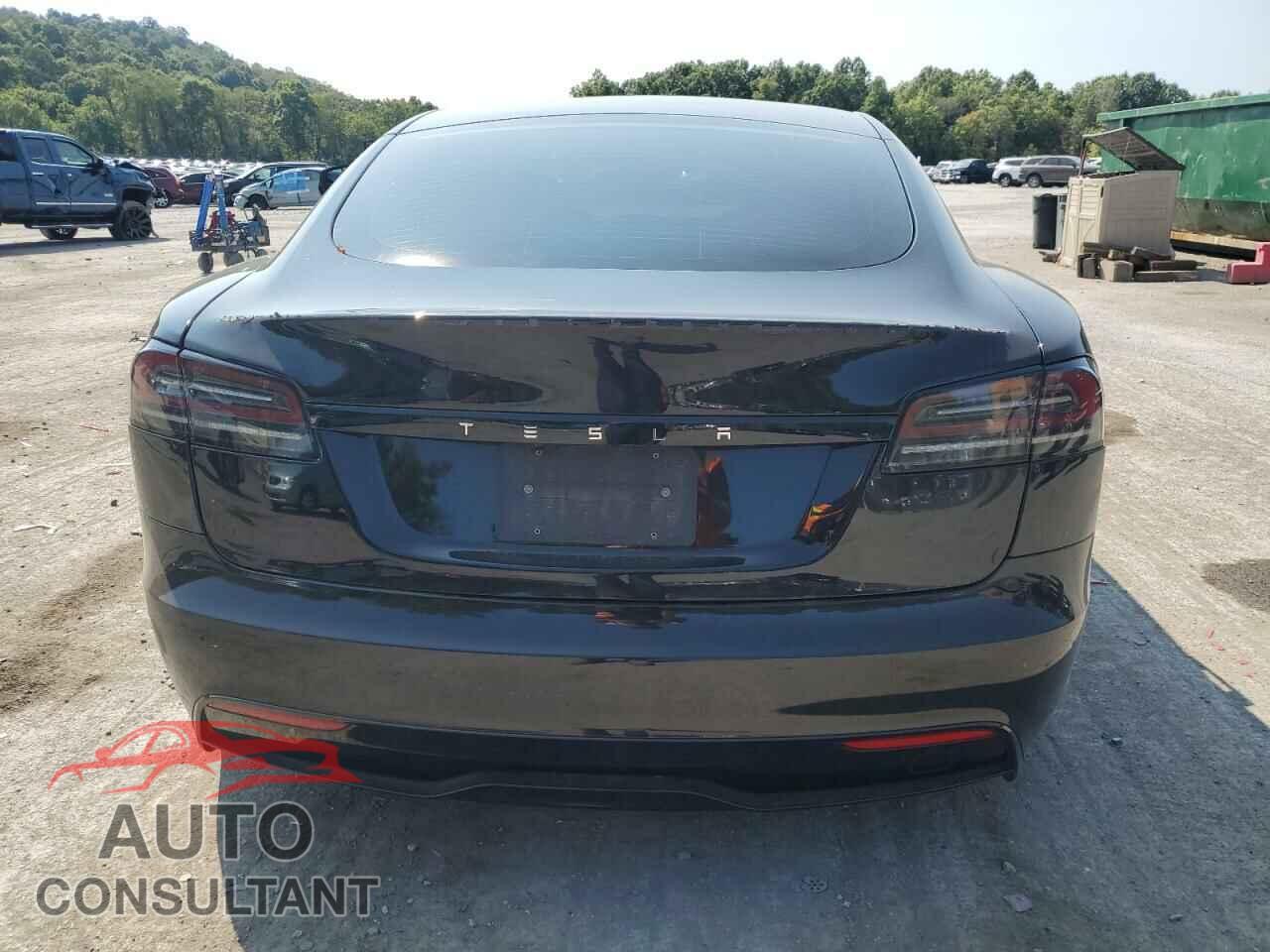 TESLA MODEL S 2023 - 5YJSA1E58PF518465
