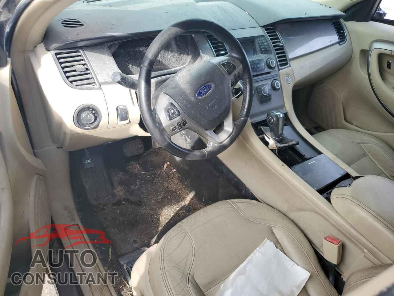 FORD TAURUS 2015 - 1FAHP2E82FG156975