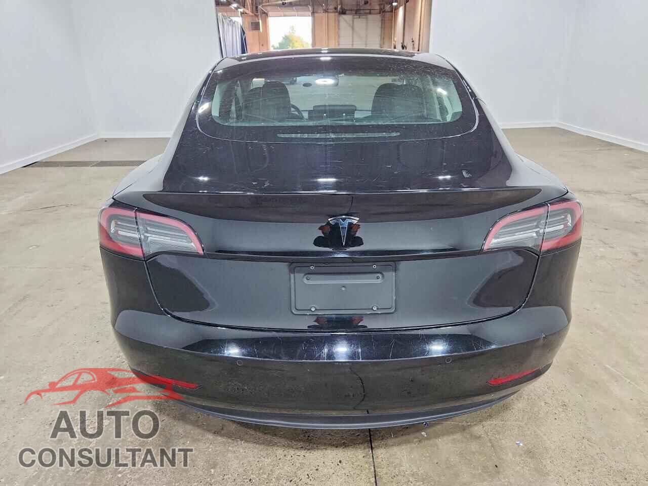 TESLA MODEL 3 2022 - 5YJ3E1EA2NF304462