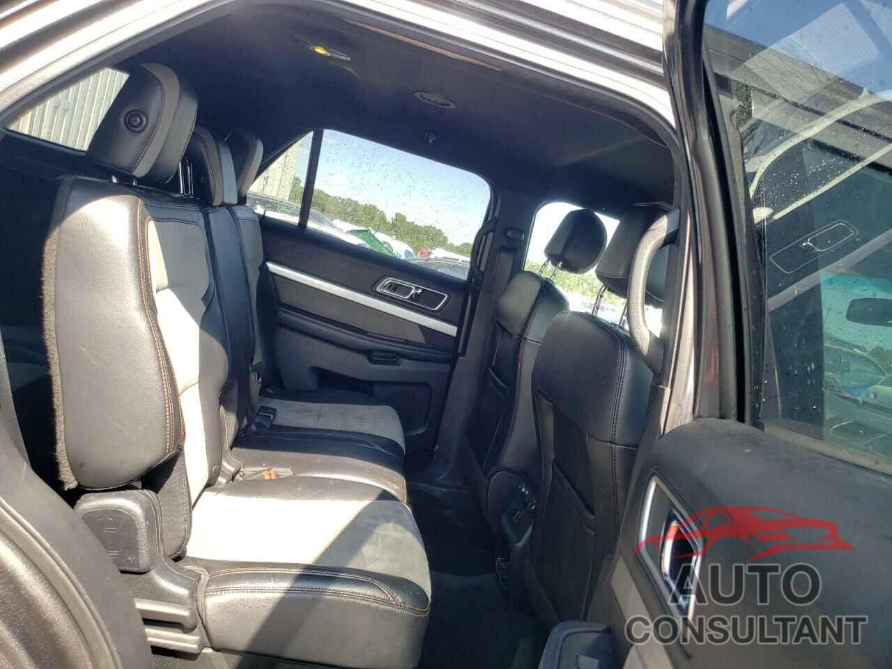 FORD EXPLORER 2017 - 1FM5K8D81HGB18636