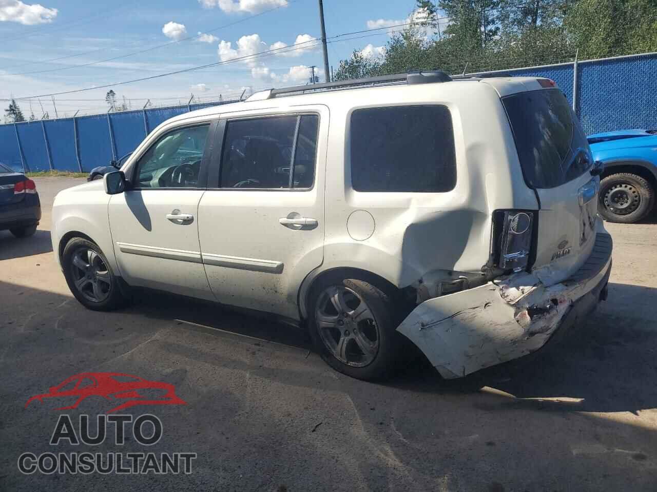 HONDA PILOT 2015 - 5FNYF4H68FB501083