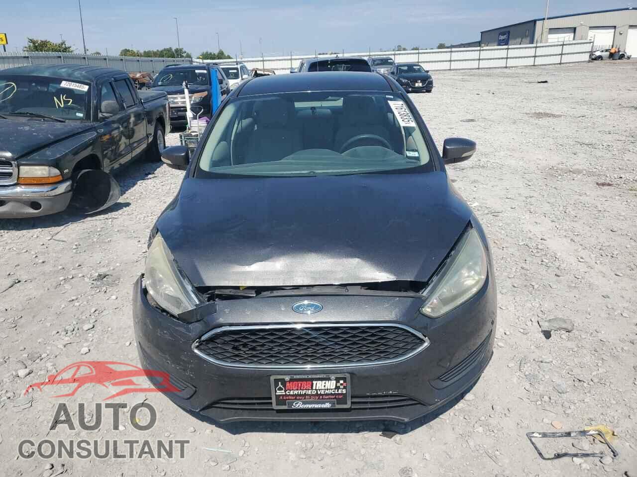 FORD FOCUS 2017 - 1FADP3F22HL229965