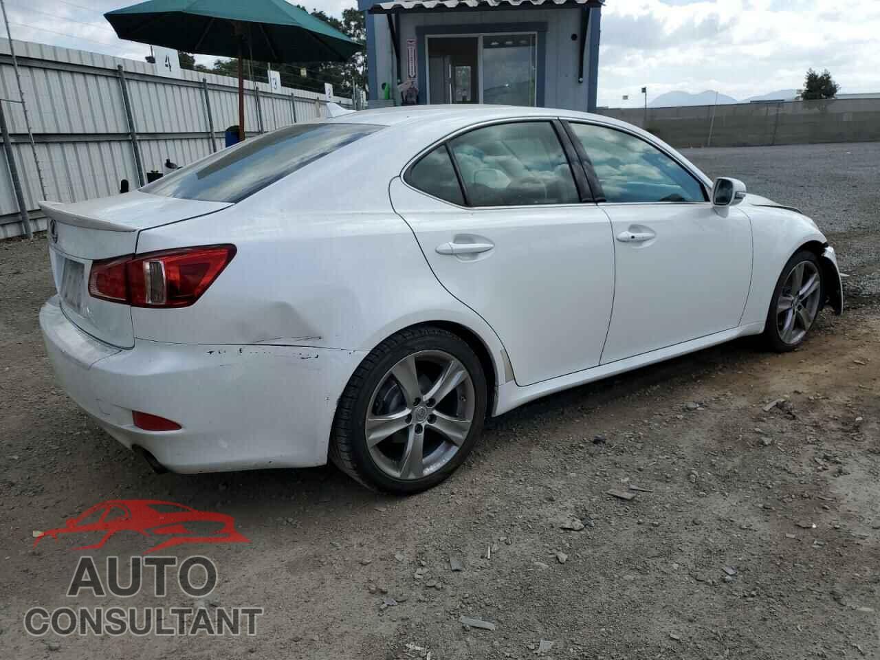 LEXUS IS 2011 - JTHBF5C28B5147687