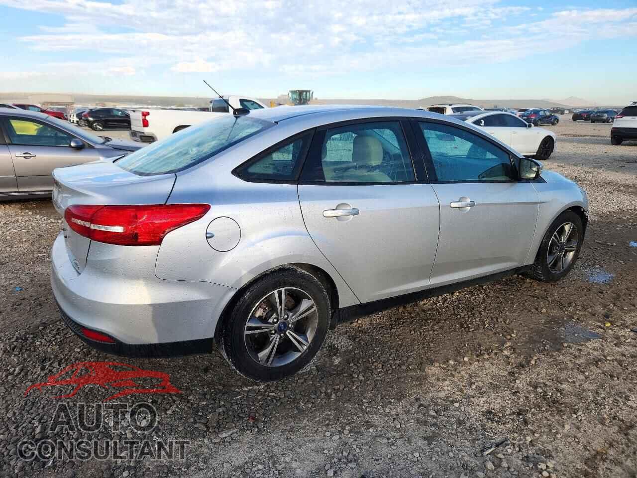 FORD FOCUS 2016 - 1FADP3FE9GL359587