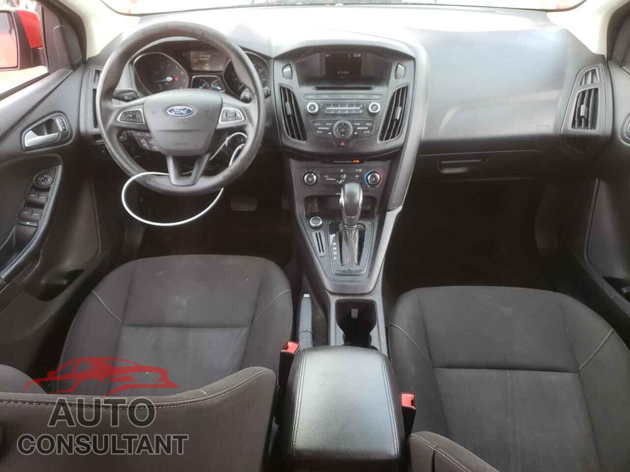 FORD FOCUS 2017 - 1FADP3K23HL231326
