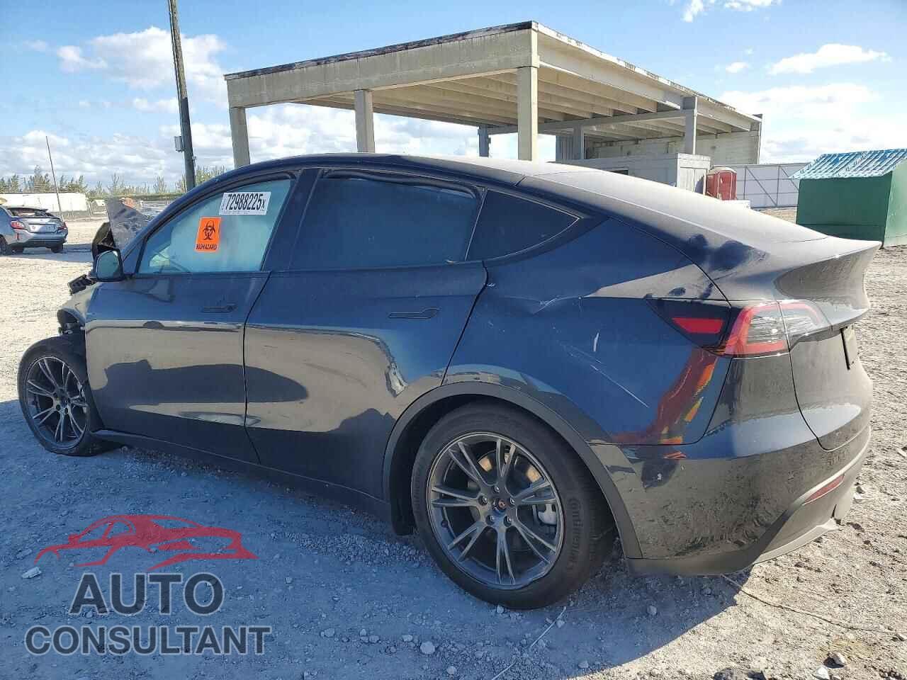 TESLA MODEL Y 2024 - 7SAYGDED1RF105309