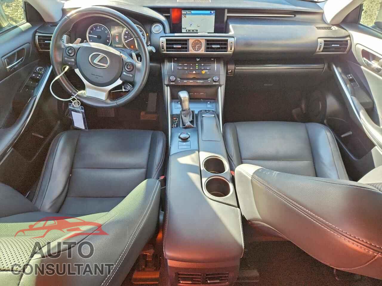 LEXUS IS 2014 - JTHBF1D27E5023227