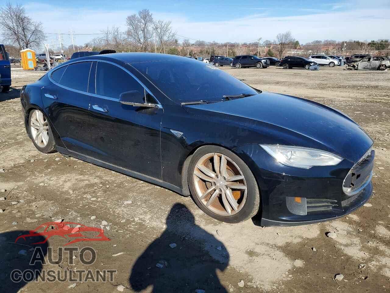 TESLA MODEL S 2013 - 5YJSA1CG6DFP08040