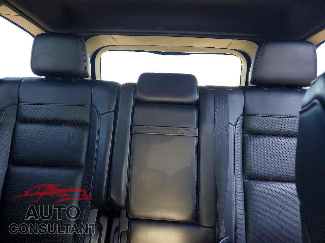 JEEP GRAND CHER 2017 - 1C4RJFLT7HC812130