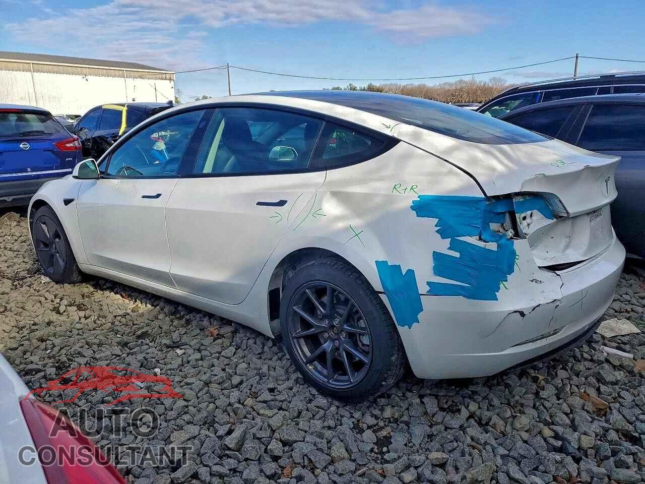 TESLA MODEL 3 2023 - 5YJ3E1EA0PF402330