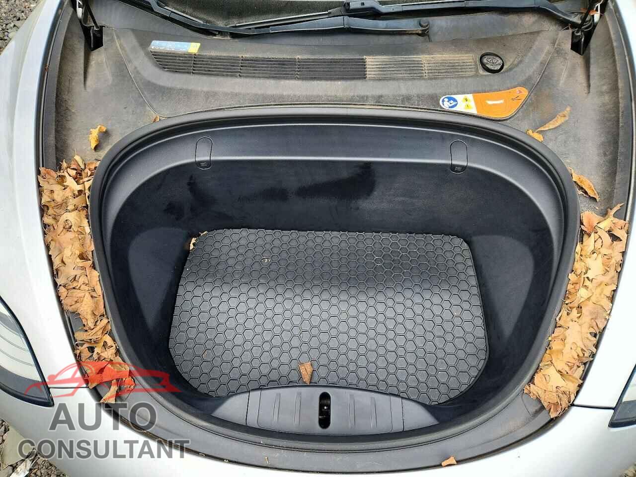 TESLA MODEL 3 2018 - 5YJ3E1EA2JF016564