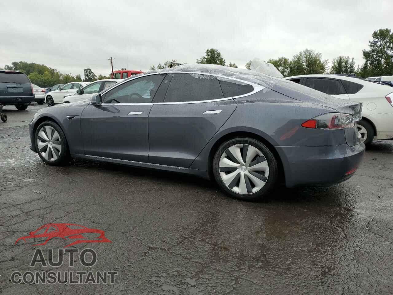 TESLA MODEL S 2021 - 5YJSA1E28MF423888