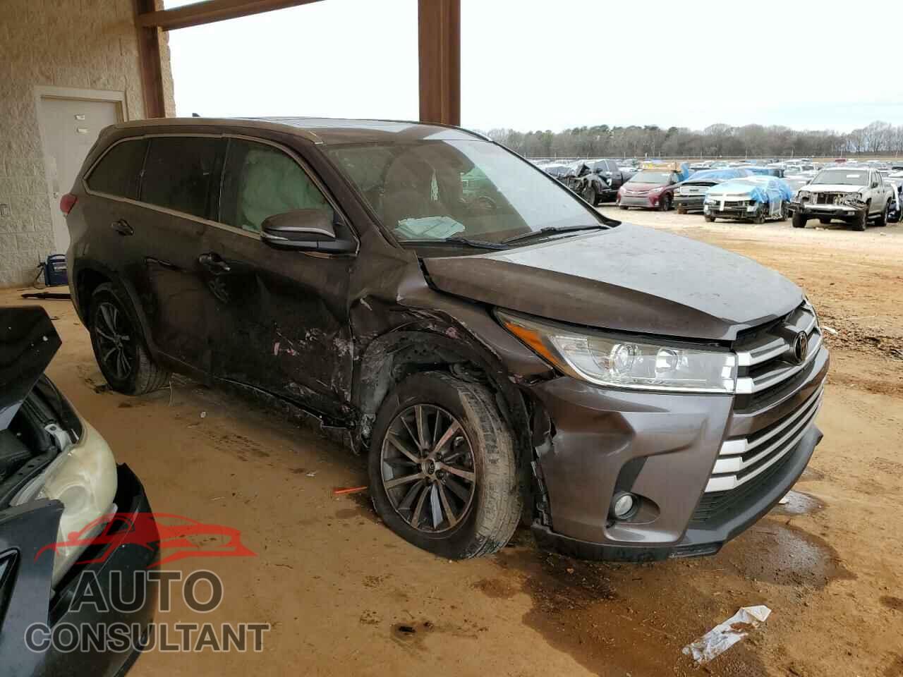 TOYOTA HIGHLANDER 2017 - 5TDKZRFH6HS524178