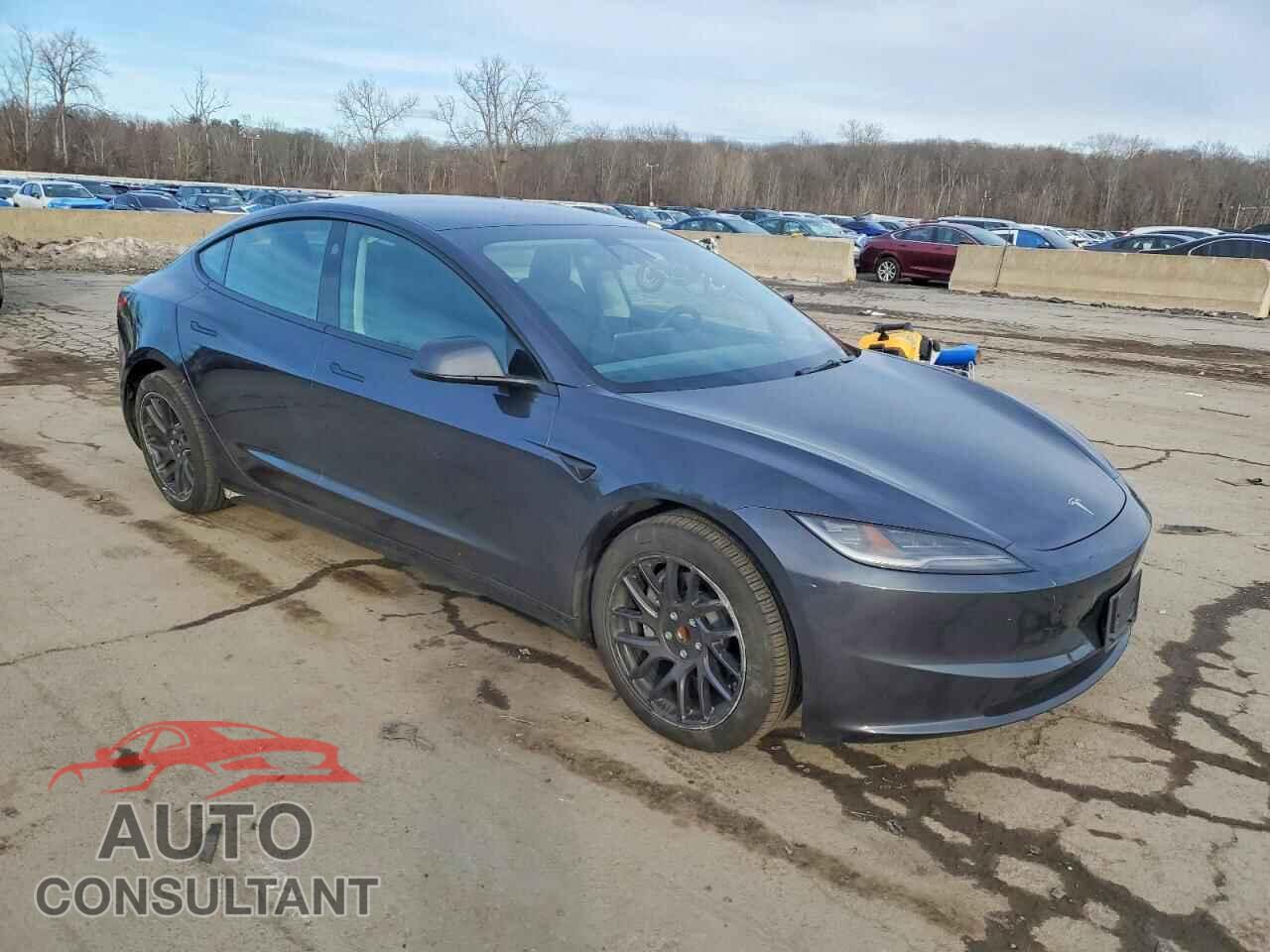 TESLA MODEL 3 2024 - 5YJ3E1EA9RF772680