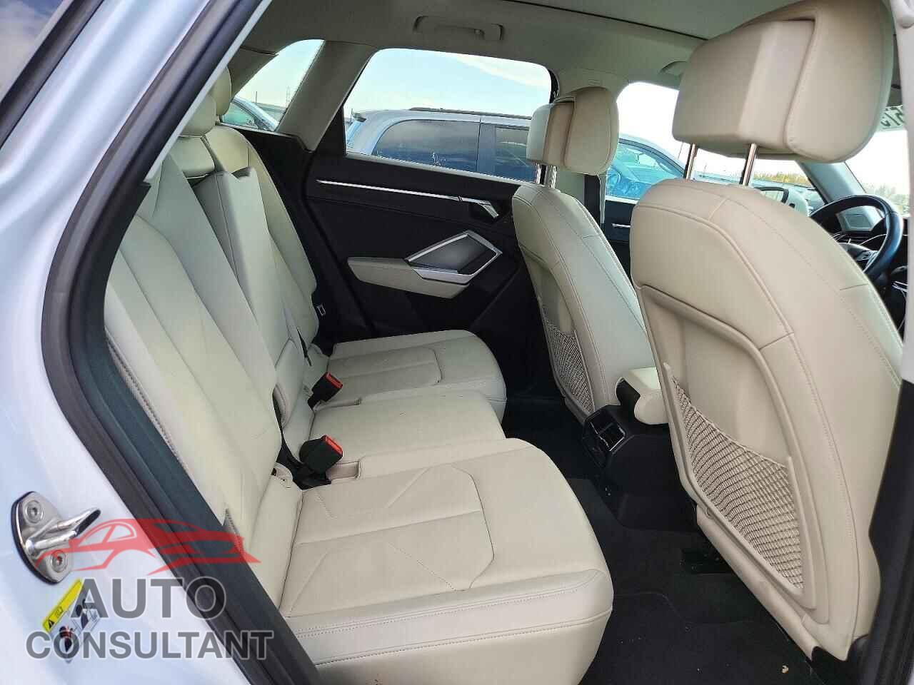 AUDI Q3 2019 - WA1EECF3XK1067979