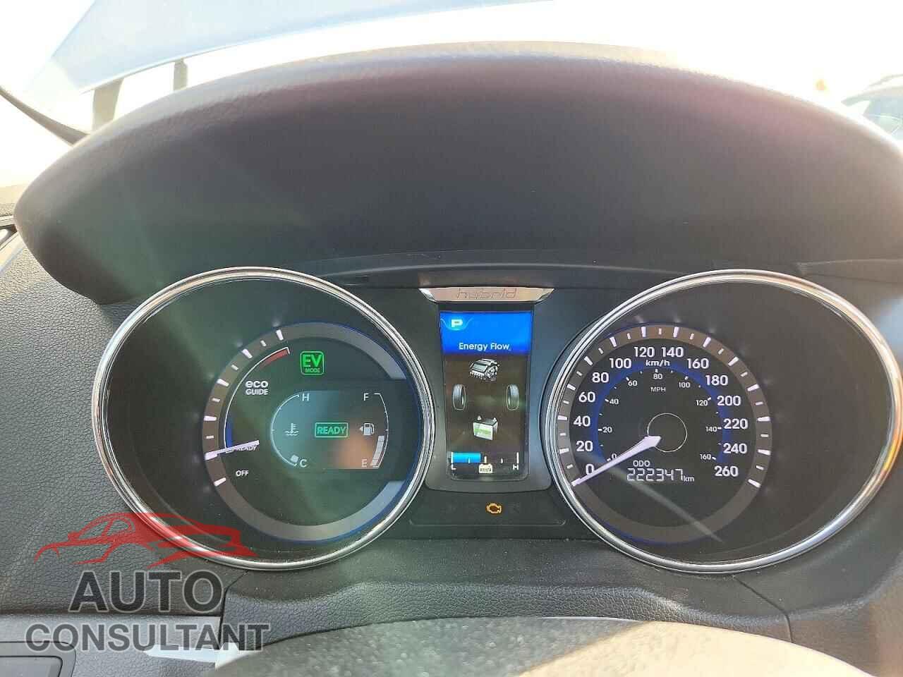 HYUNDAI SONATA 2013 - KMHEC4A42DA073050
