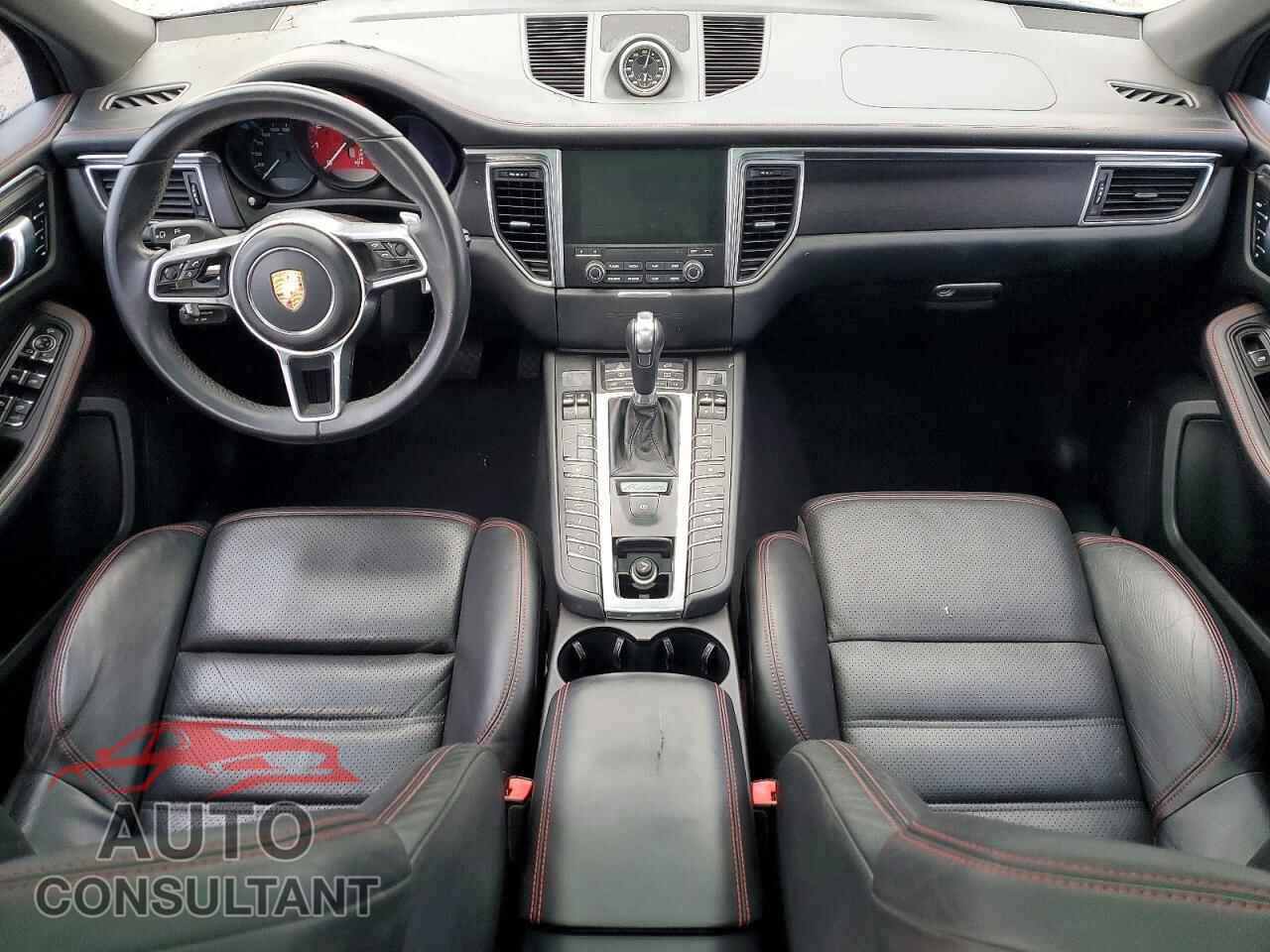PORSCHE MACAN 2017 - WP1AG2A58HLB56737