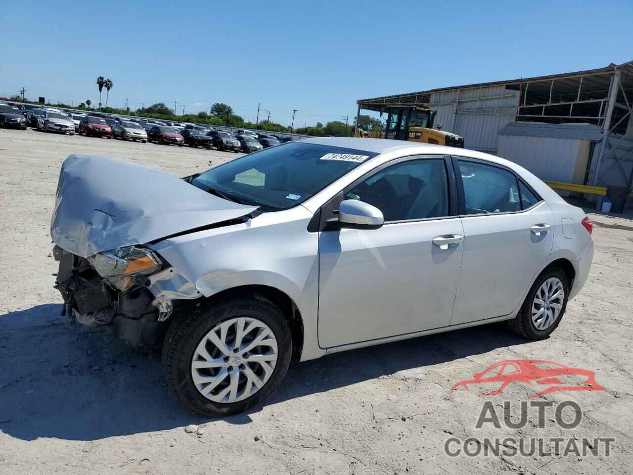 TOYOTA COROLLA 2018 - 5YFBURHE6JP837523