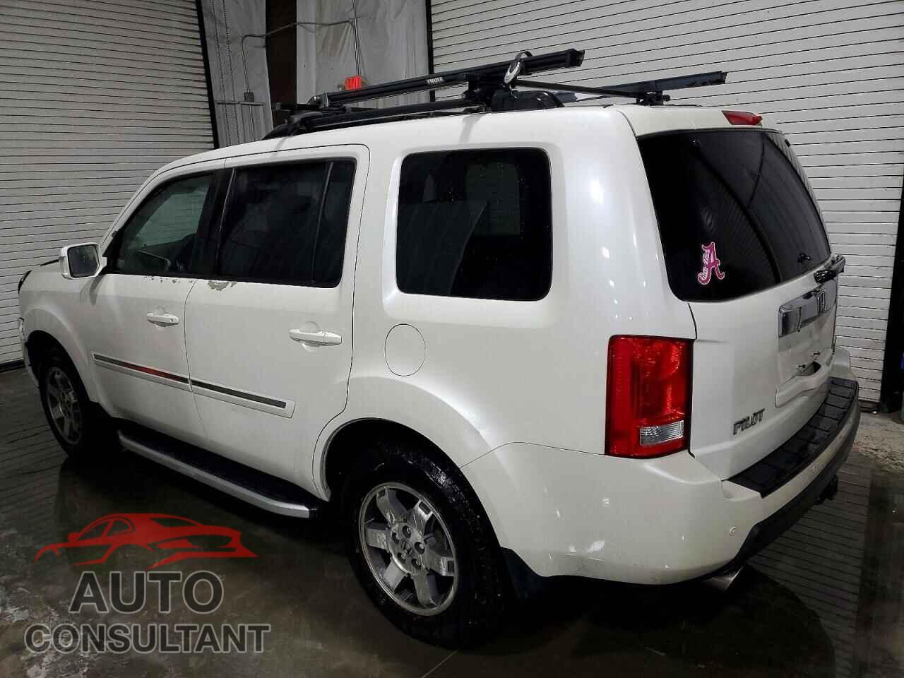 HONDA PILOT 2011 - 5FNYF4H97BB017264
