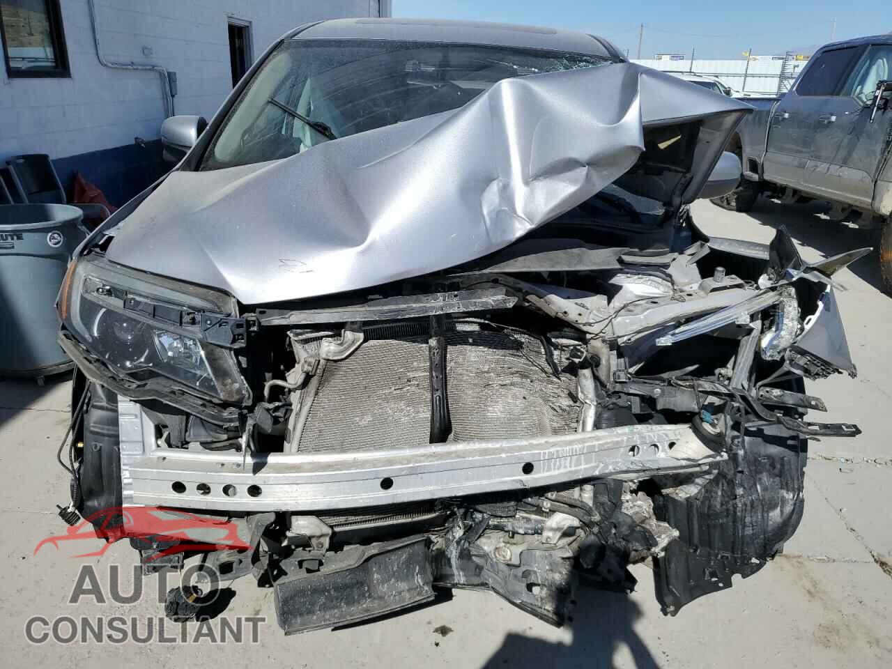 HONDA PILOT 2017 - 5FNYF6H53HB059125