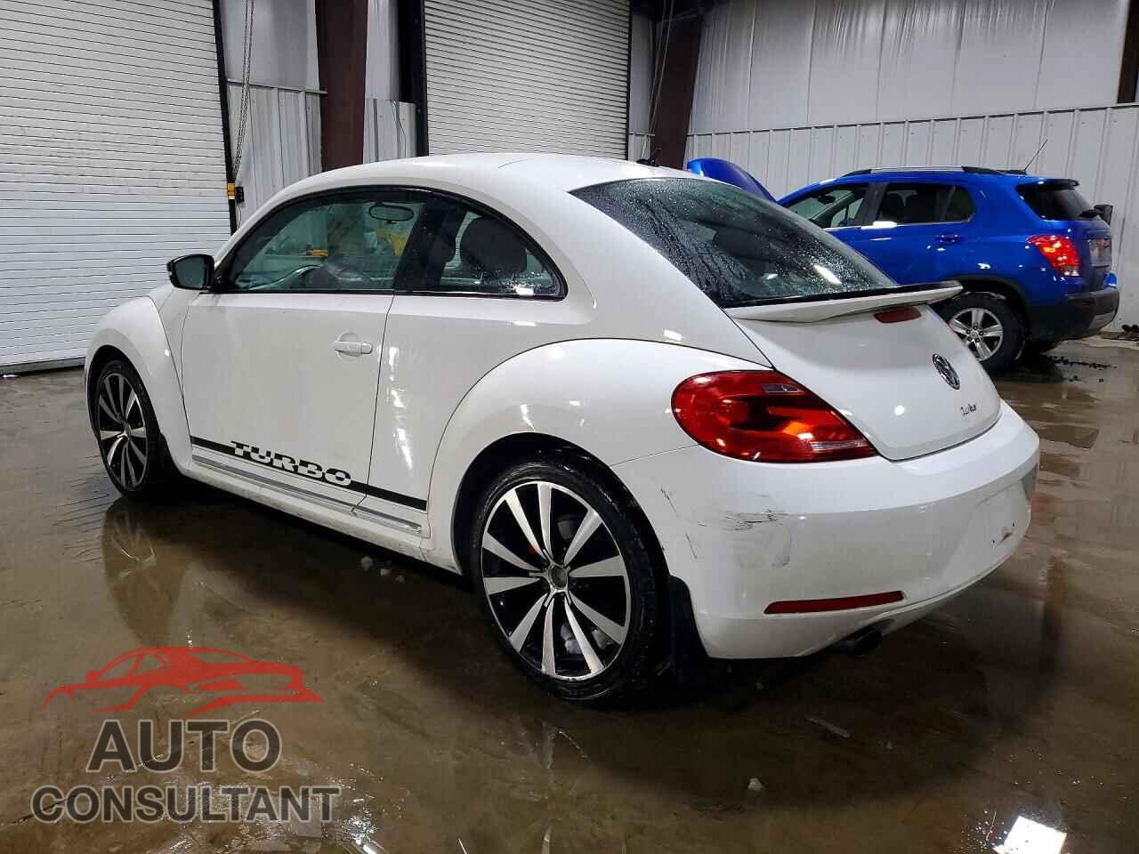 VOLKSWAGEN BEETLE 2012 - 3VWVA7AT9CM604116