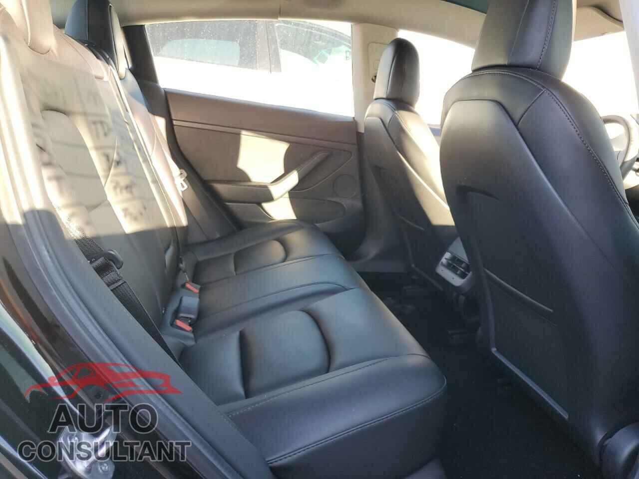 TESLA MODEL 3 2021 - 5YJ3E1EA3MF053613