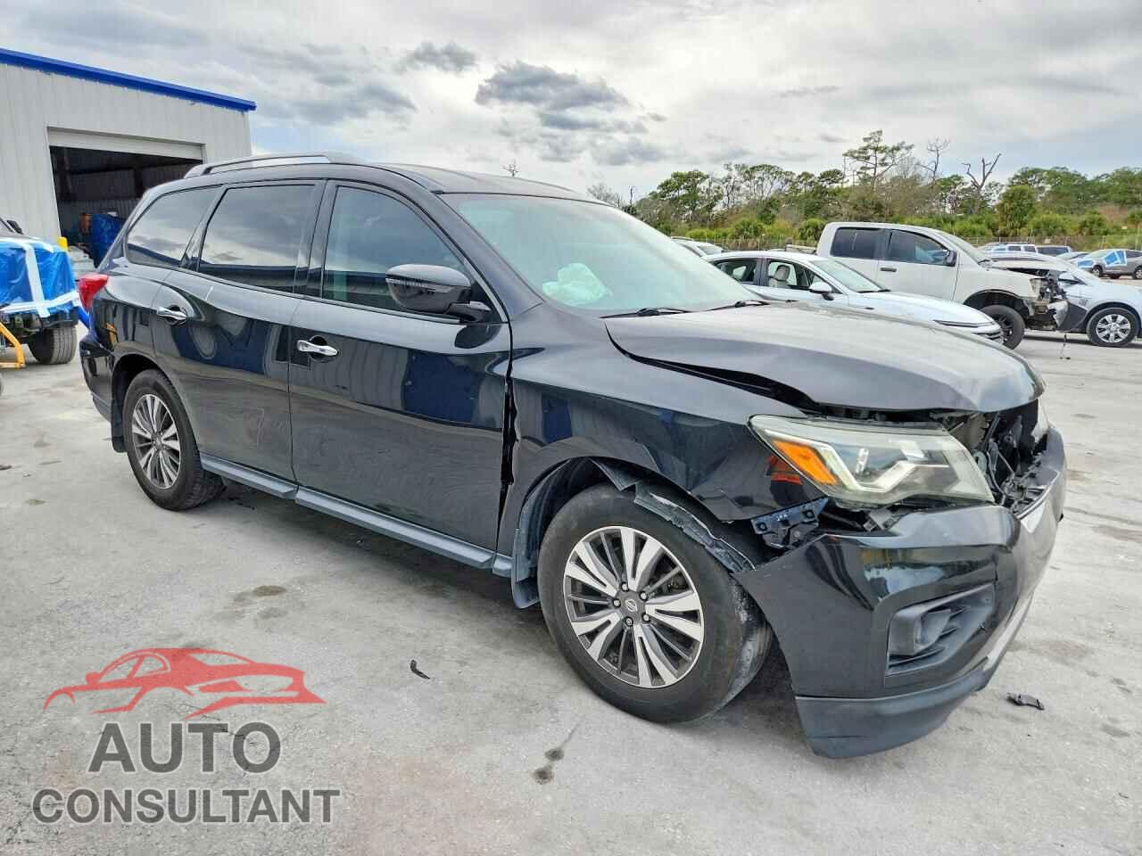 NISSAN PATHFINDER 2017 - 5N1DR2MN8HC679062