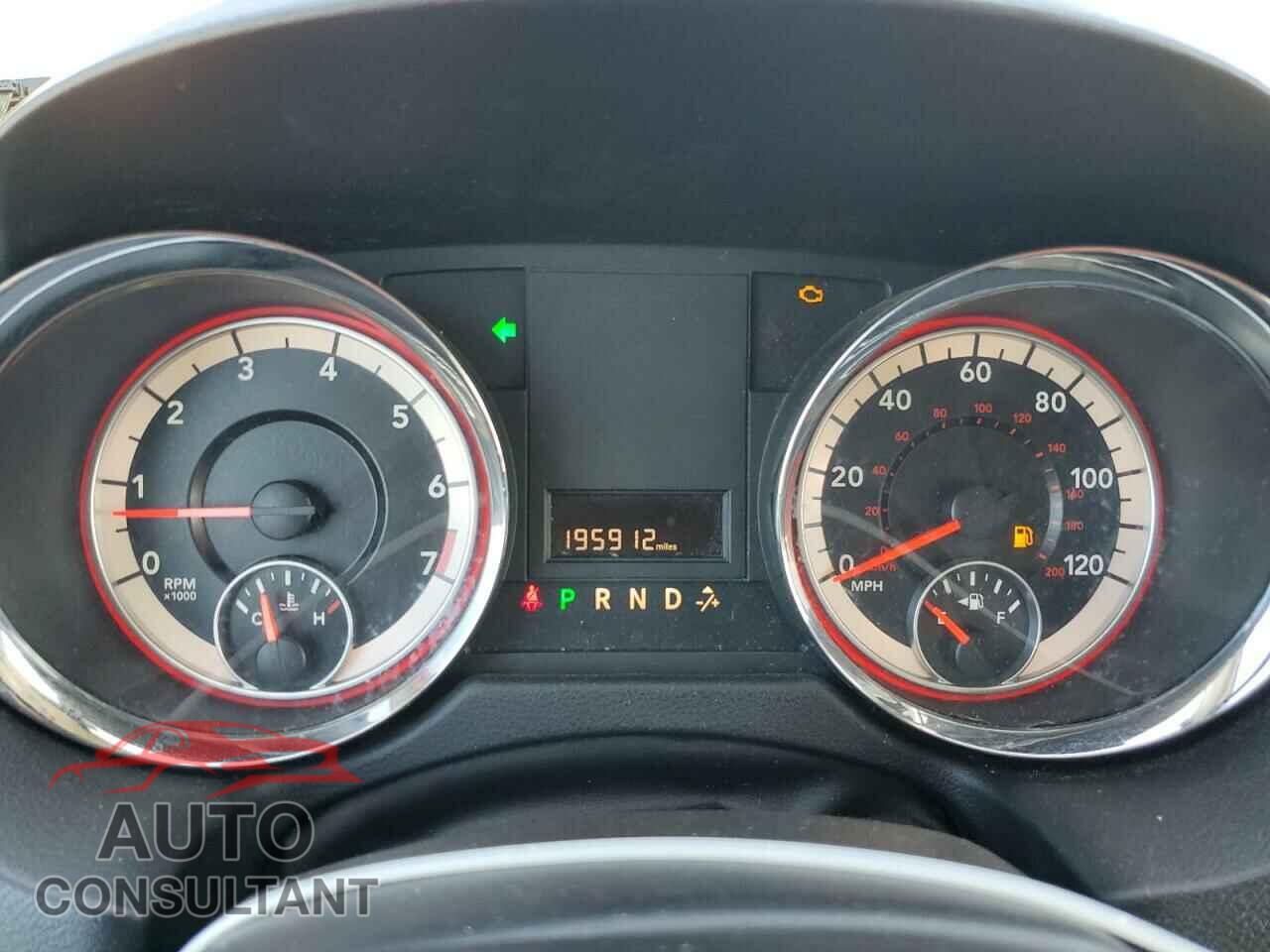 DODGE CARAVAN 2018 - 2C7WDGBG5JR363888
