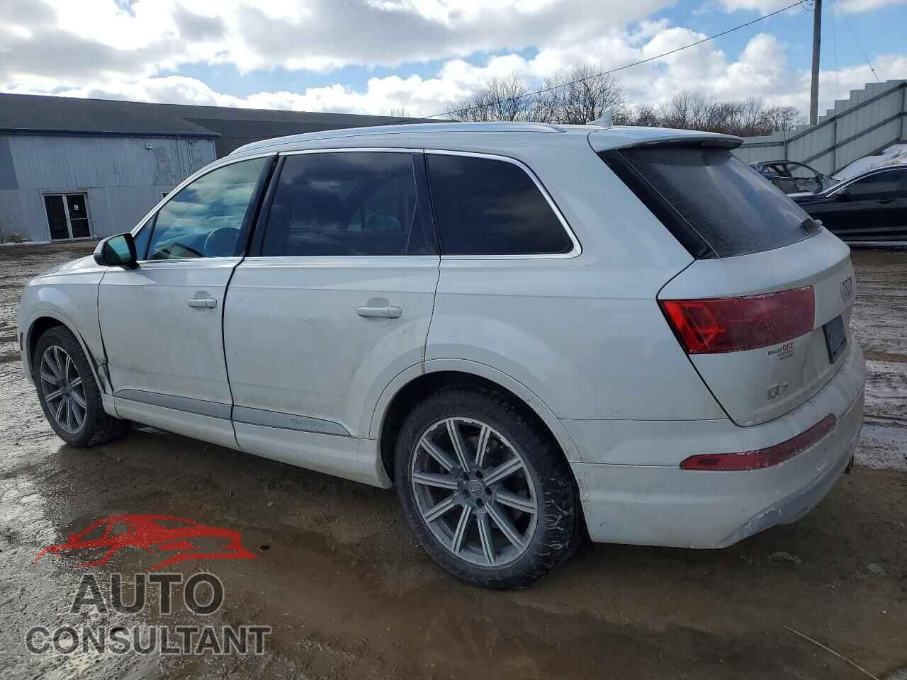 AUDI Q7 2017 - WA1LHAF75HD038385