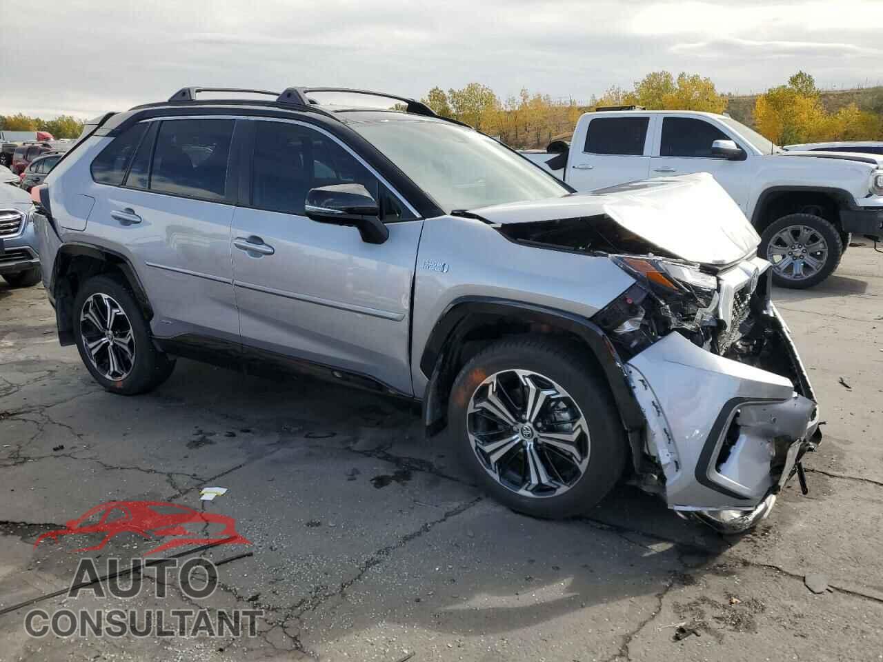 TOYOTA RAV4 2024 - JTMFB3FV2RD178667