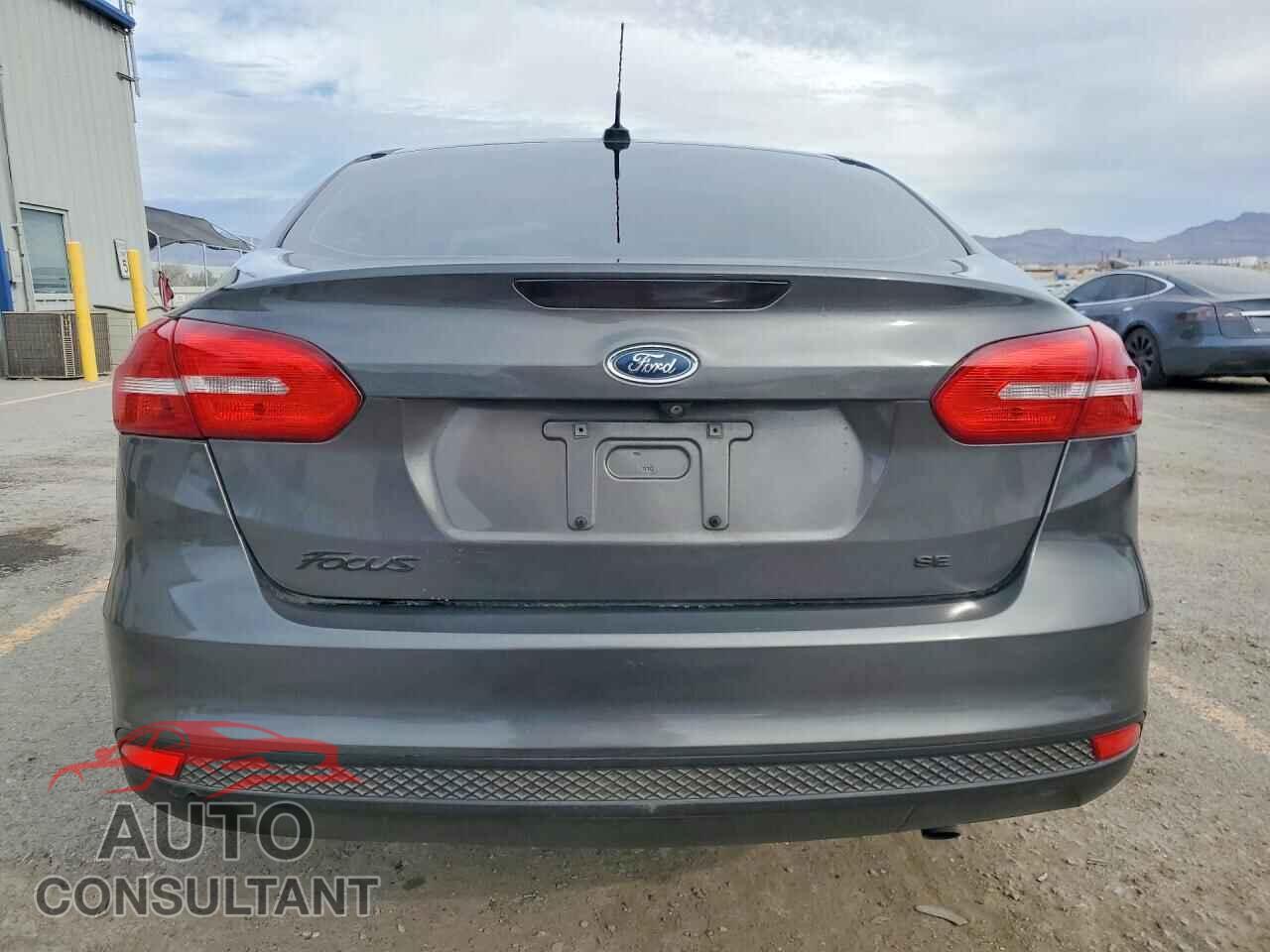 FORD FOCUS 2015 - 1FADP3F21FL295579