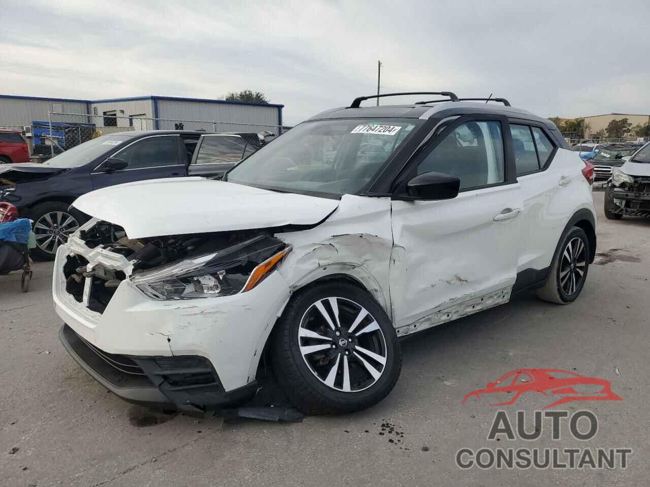 NISSAN KICKS 2018 - 3N1CP5CU4JL504059