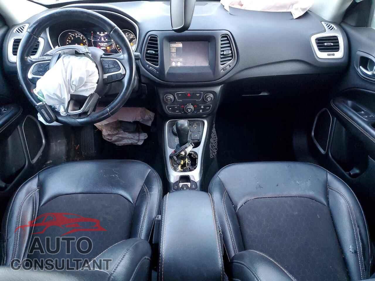 JEEP COMPASS 2019 - 3C4NJDBB8KT786659