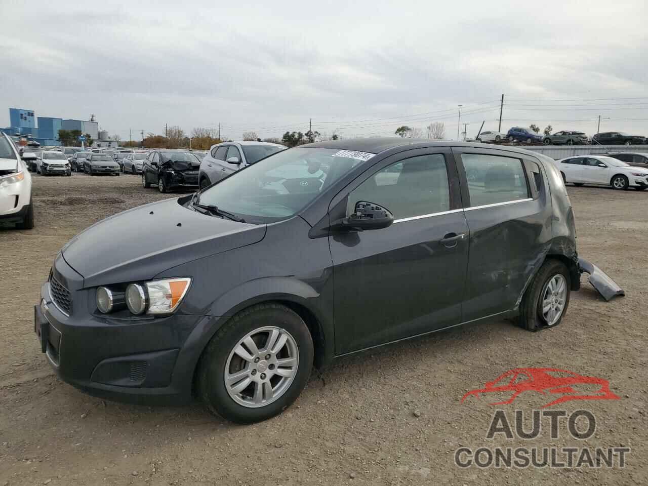 CHEVROLET SONIC 2015 - 1G1JC6SH4F4121920